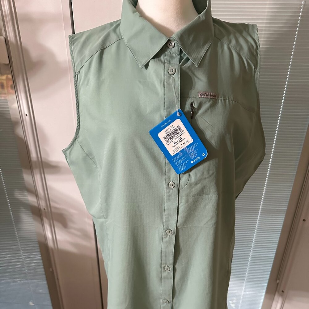 Women's Columbia Kestrel Trail Lite Sleeveless Shirt, Size XL...Med. Ggreen